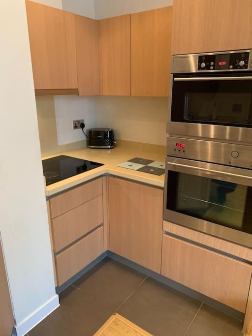 Stunning 2 Bed Flat! Centrally Located In London, Uk! Esterno foto