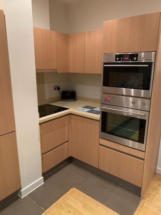 Stunning 2 Bed Flat! Centrally Located In London, Uk! Esterno foto