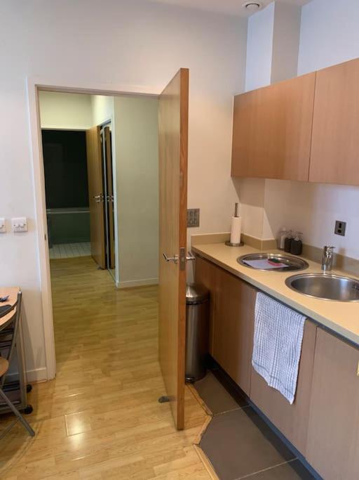 Stunning 2 Bed Flat! Centrally Located In London, Uk! Esterno foto