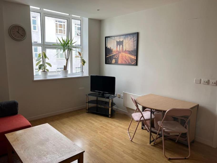 Stunning 2 Bed Flat! Centrally Located In London, Uk! Esterno foto
